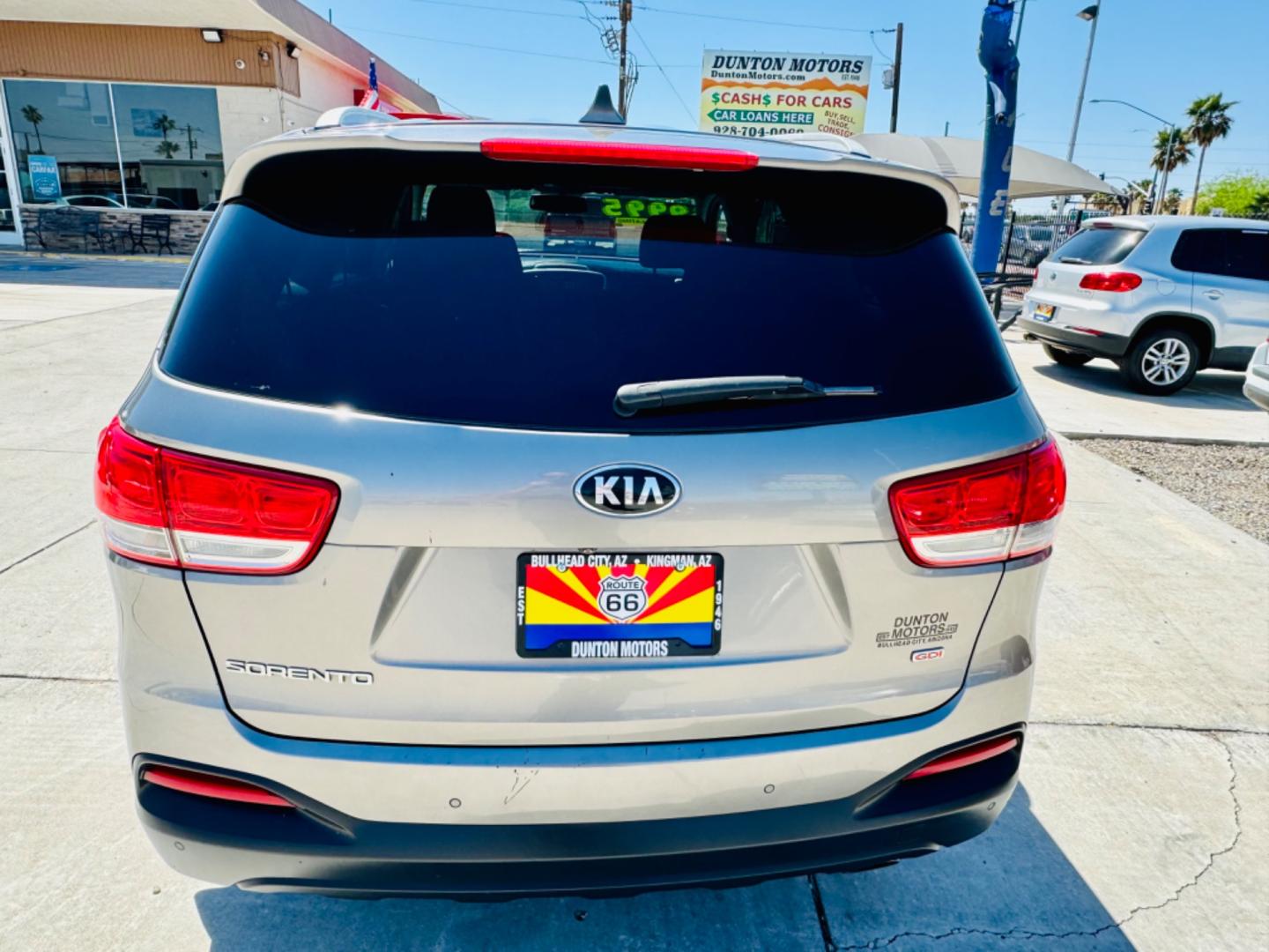 2017 Silver Kia Sorento (5XYPG4A35HG) , located at 2190 Hwy 95, Bullhead City, AZ, 86442, (928) 704-0060, 0.000000, 0.000000 - 2017 kia sorento L. 2.4 i4 engine. New engine with warranty installed 4/4/24. bluetooth, backup camera, satellite radio. this suv is fully loaded IN house financing available. Free warranty, free carfax. - Photo#12